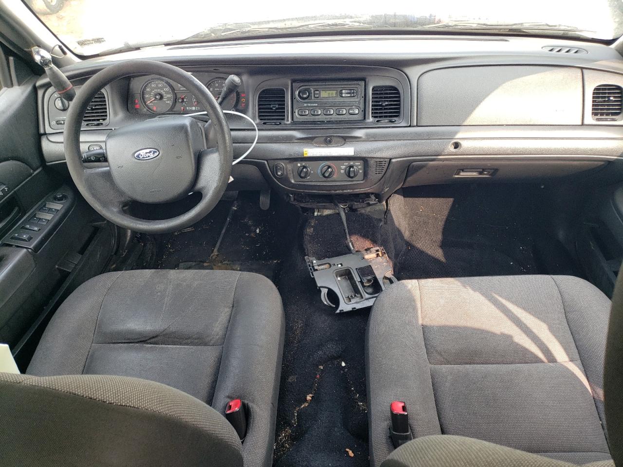 2011 FORD CROWN VICT - 2FABP7BV8BX108589