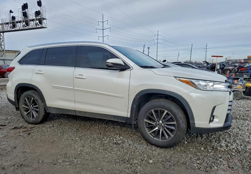 2019 Toyota Highlander | White | 3.5L V6 AWD | VIN: 5TDZARFH6KS056501