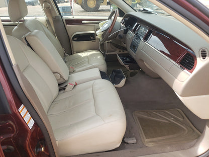 2004 LINCOLN TOWN CAR U - 1LNHM83W94Y635002