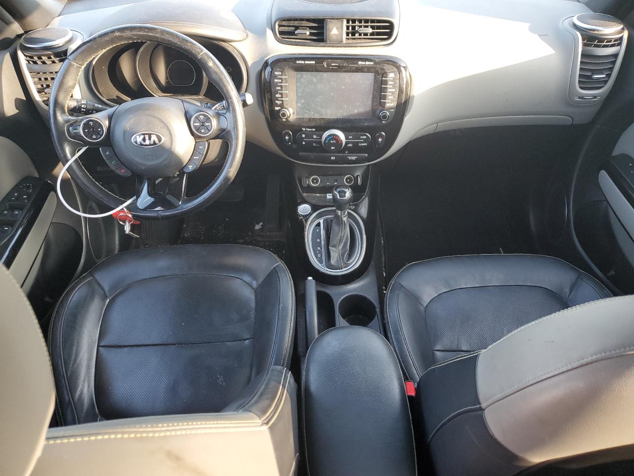 2015 KIA SOUL + - KNDJP3A52F7129501