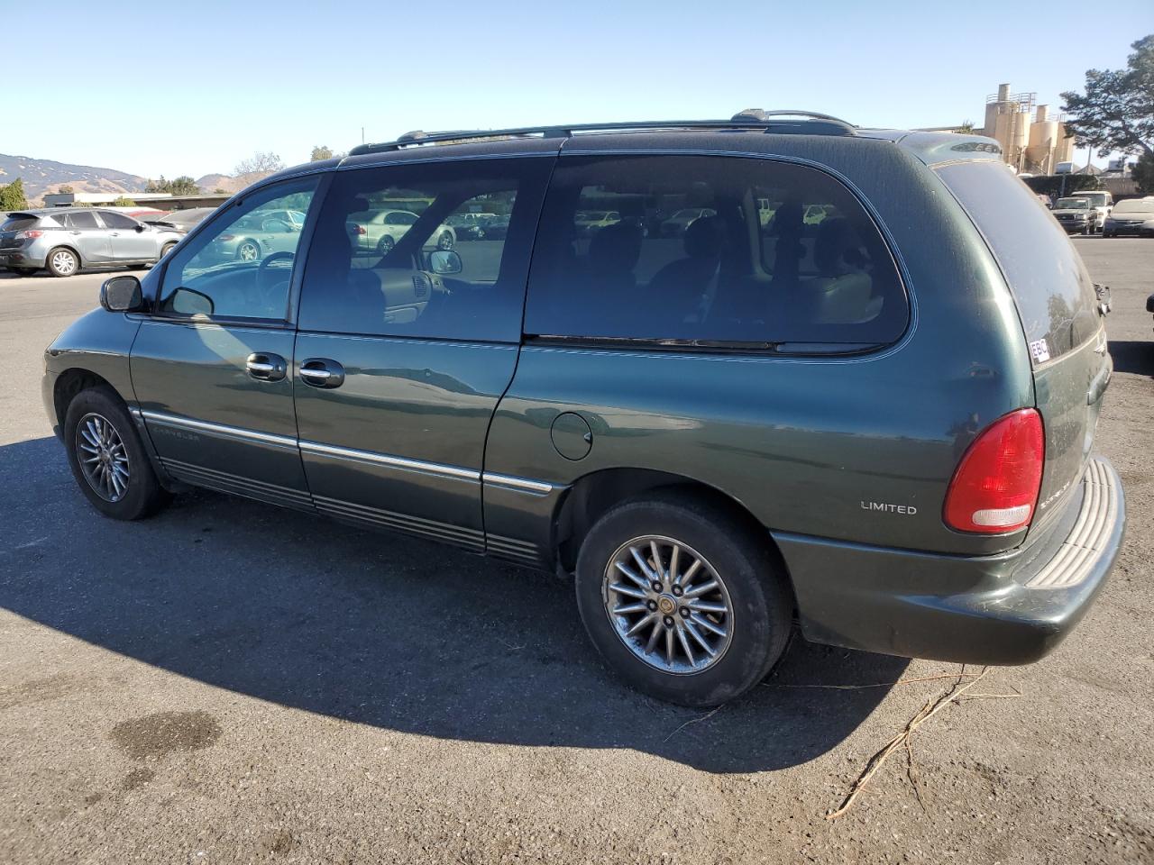 2000 CHRYSLER TOWN & COU - 1C4GT64L0YB620358