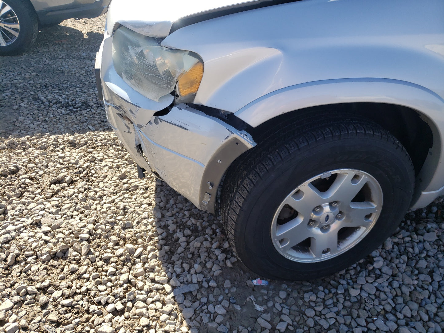 2007 FORD ESCAPE LIM - 1FMCU94137KA52905