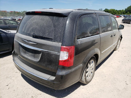 2015 CHRYSLER TOWN & COU - 2C4RC1BG9FR538001