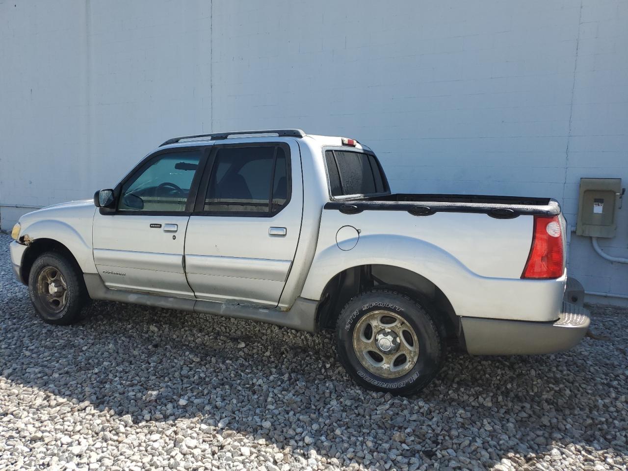 2002 FORD EXPLORER S - 1FMZU77E02UC25628