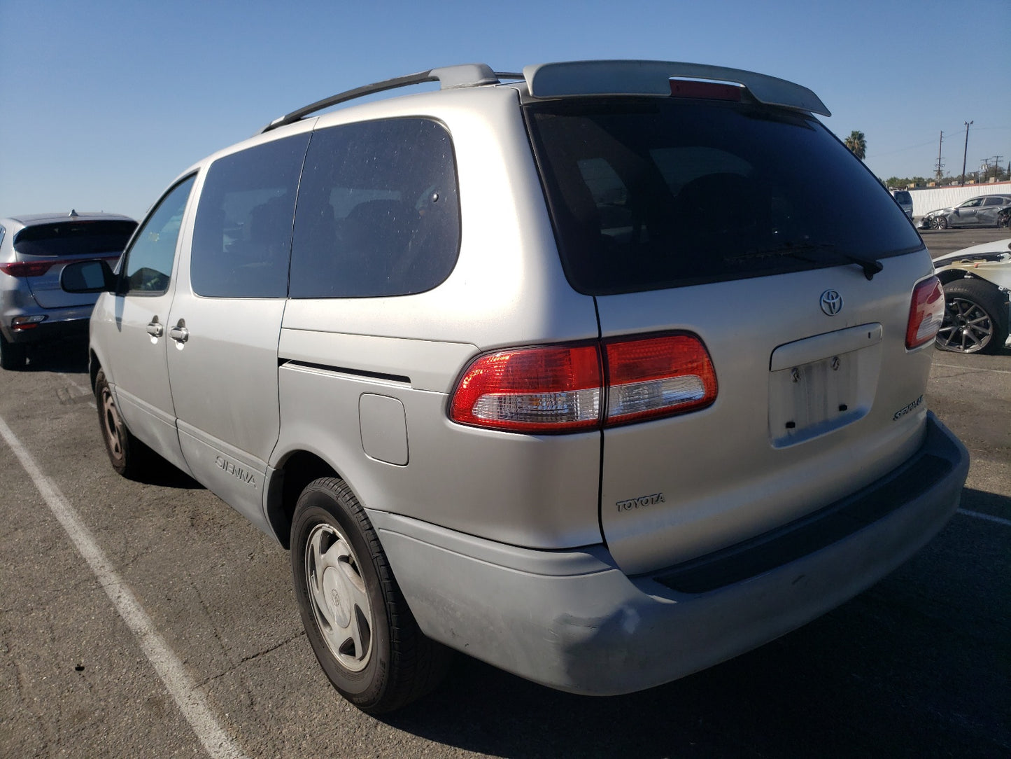 2001 TOYOTA SIENNA LE - 4T3ZF13C91U323302