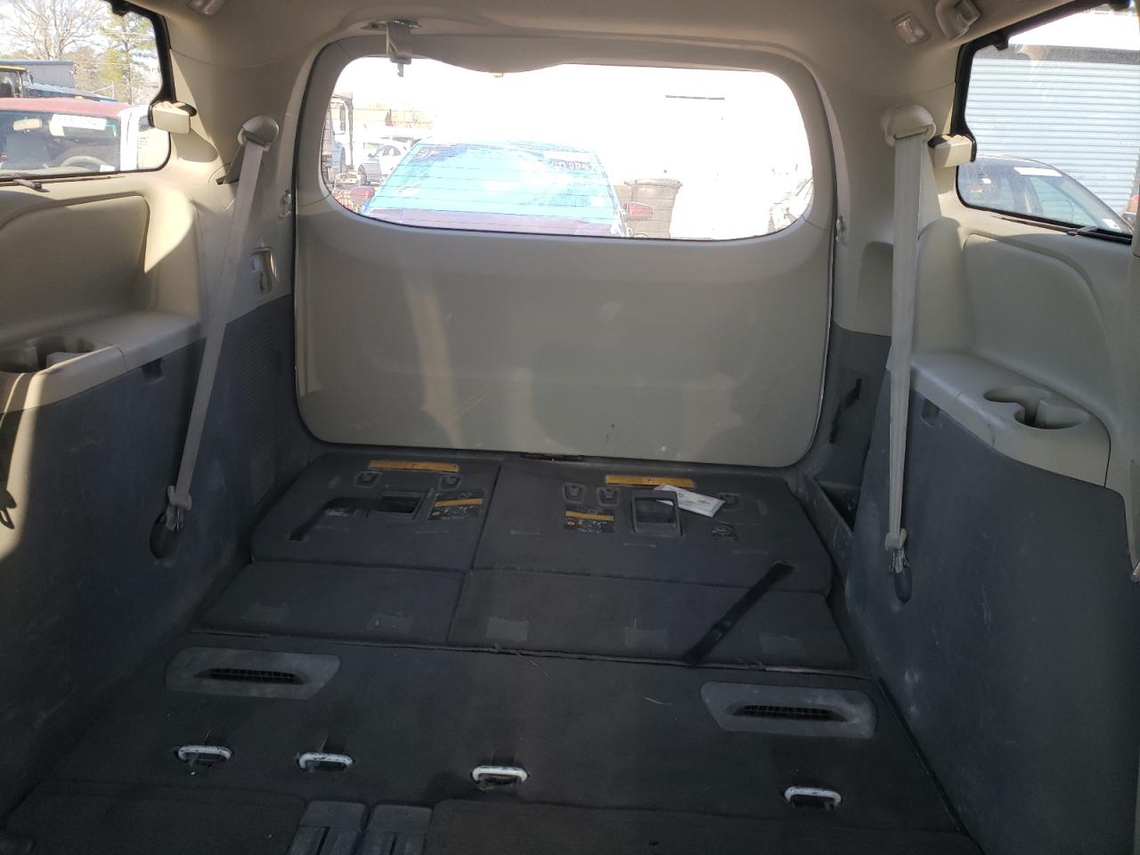 2011 TOYOTA SIENNA LE - 5TDKK3DC8BS094122