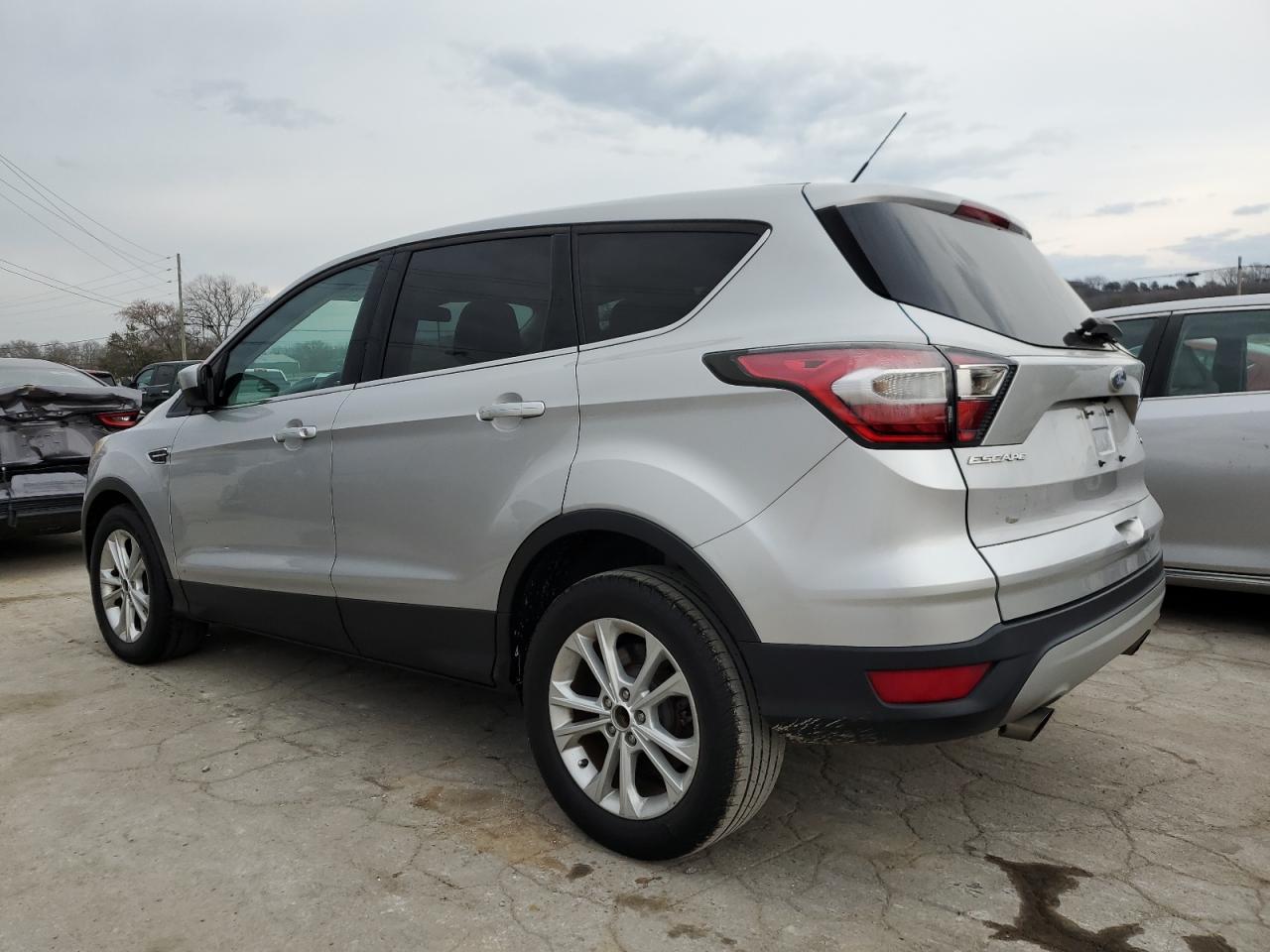 2017 FORD ESCAPE SE - 1FMCU0GD7HUA09806