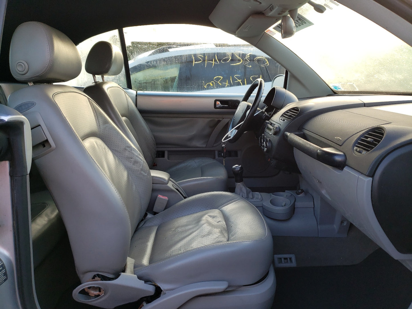 2003 VOLKSWAGEN NEW BEETLE - 3VWDD21Y03M313280