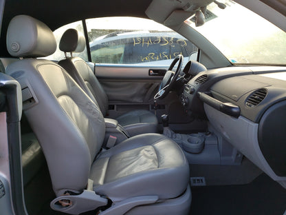 2003 VOLKSWAGEN NEW BEETLE - 3VWDD21Y03M313280