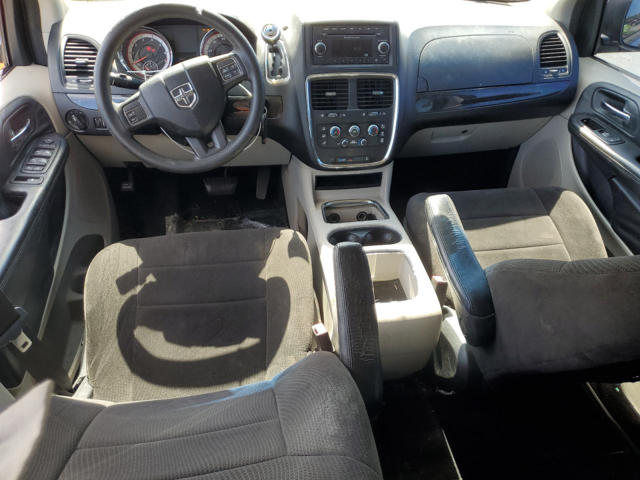 2012 DODGE GRAND CARA - 2C4RDGCG5CR274138