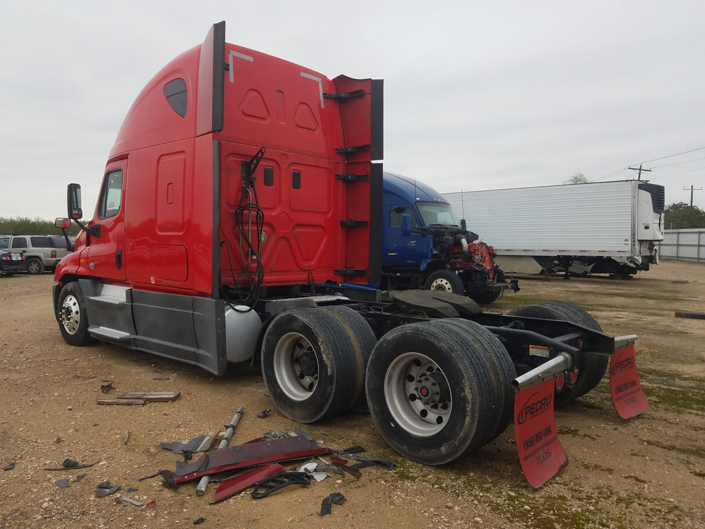 2014 FREIGHTLINER CASCADIA 1 - 1FUGGLD63ELFR7267