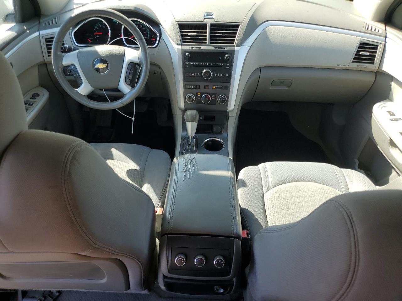 2011 CHEVROLET TRAVERSE L - 1GNKVGED8BJ300842