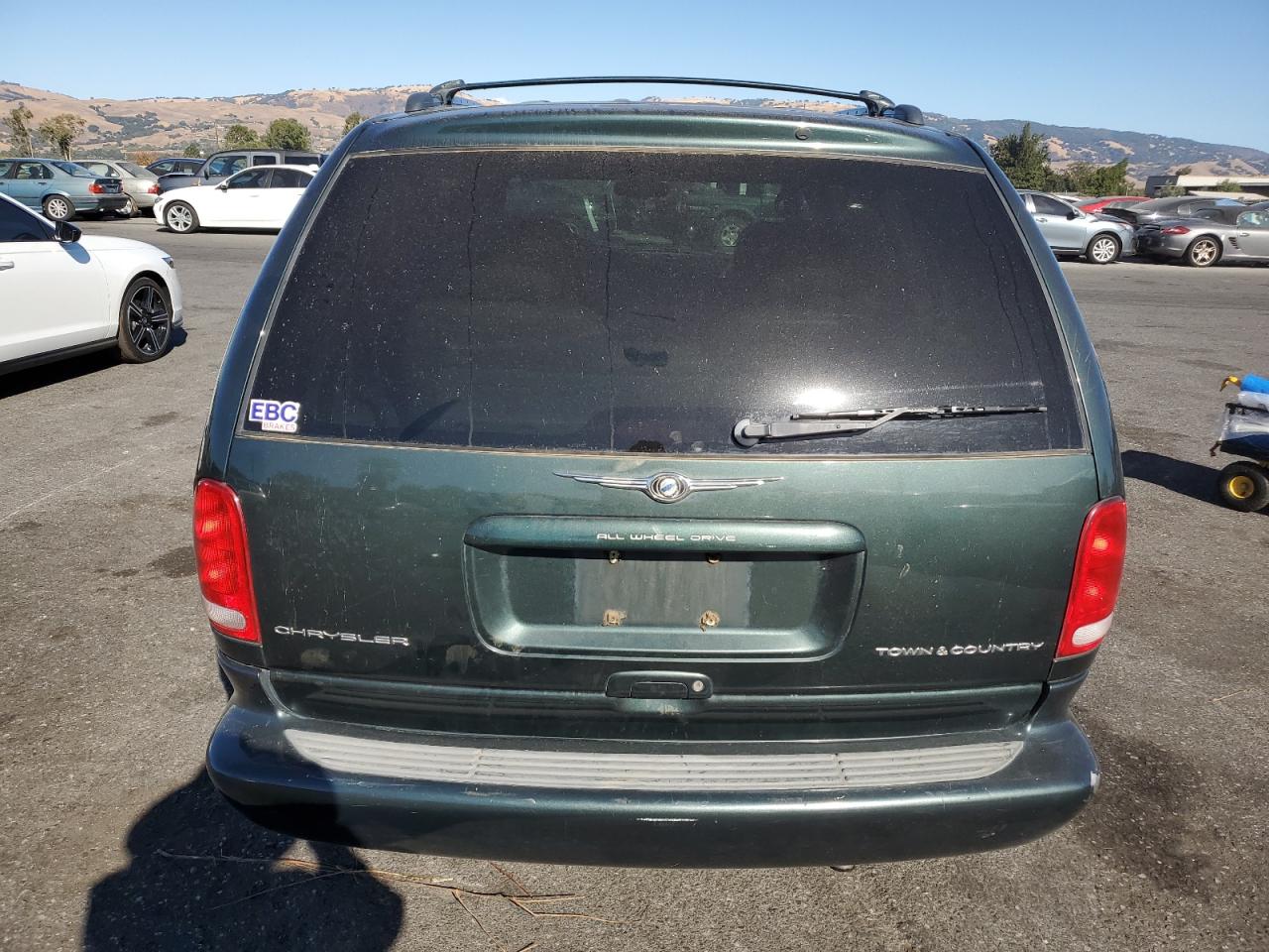 2000 CHRYSLER TOWN & COU - 1C4GT64L0YB620358