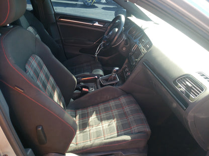 2015 VOLKSWAGEN GTI - 3VW4T7AU3FM090802