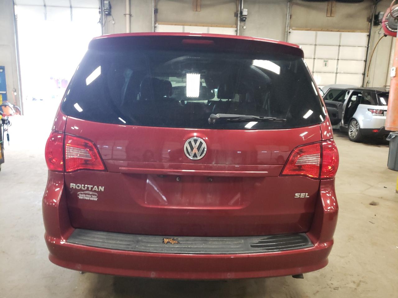 2012 VOLKSWAGEN ROUTAN SEL - 2C4RVADG9CR353885