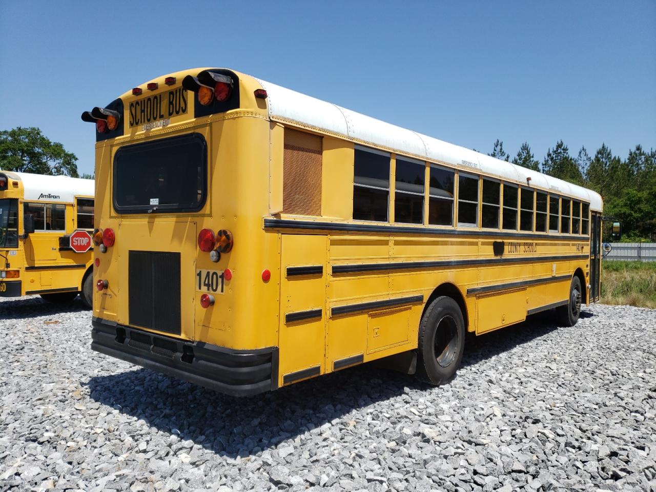 1999 INTERNATIONAL 3000 3000 - 1HVBJABN7XA021575