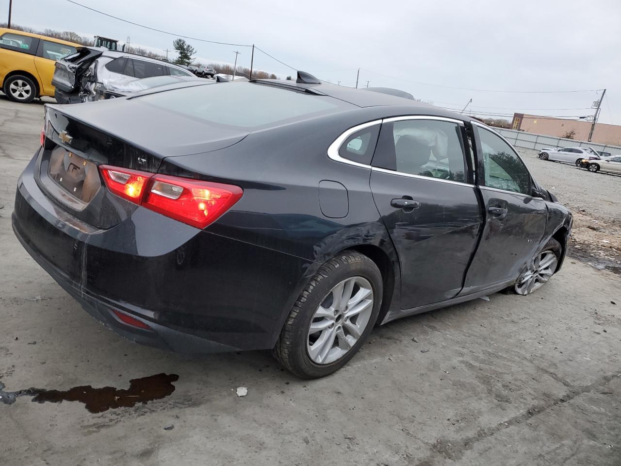 2018 CHEVROLET MALIBU LT - 1G1ZD5ST5JF247795