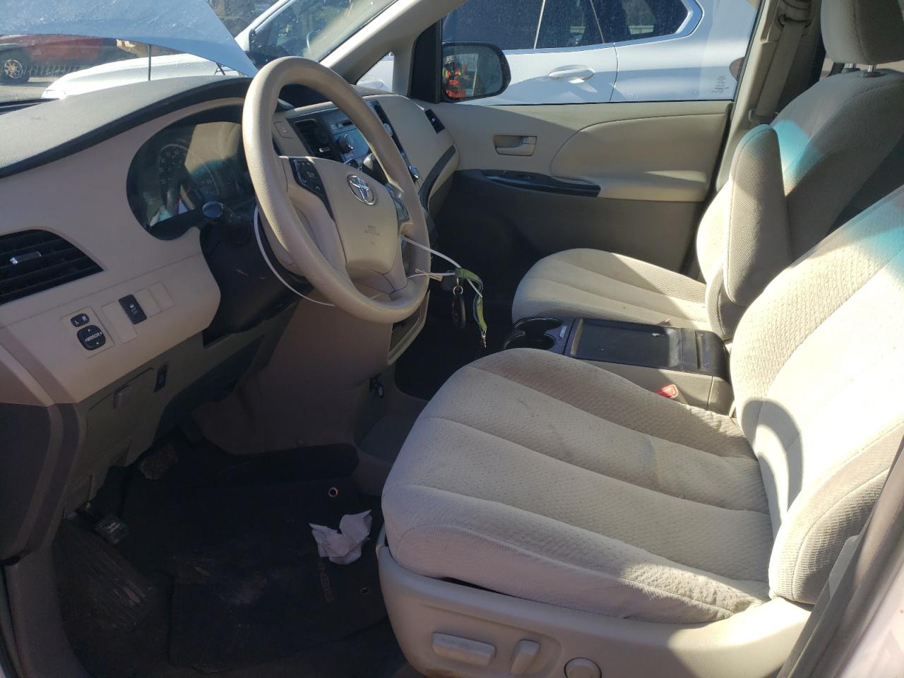 2011 TOYOTA SIENNA LE - 5TDKK3DC8BS094122