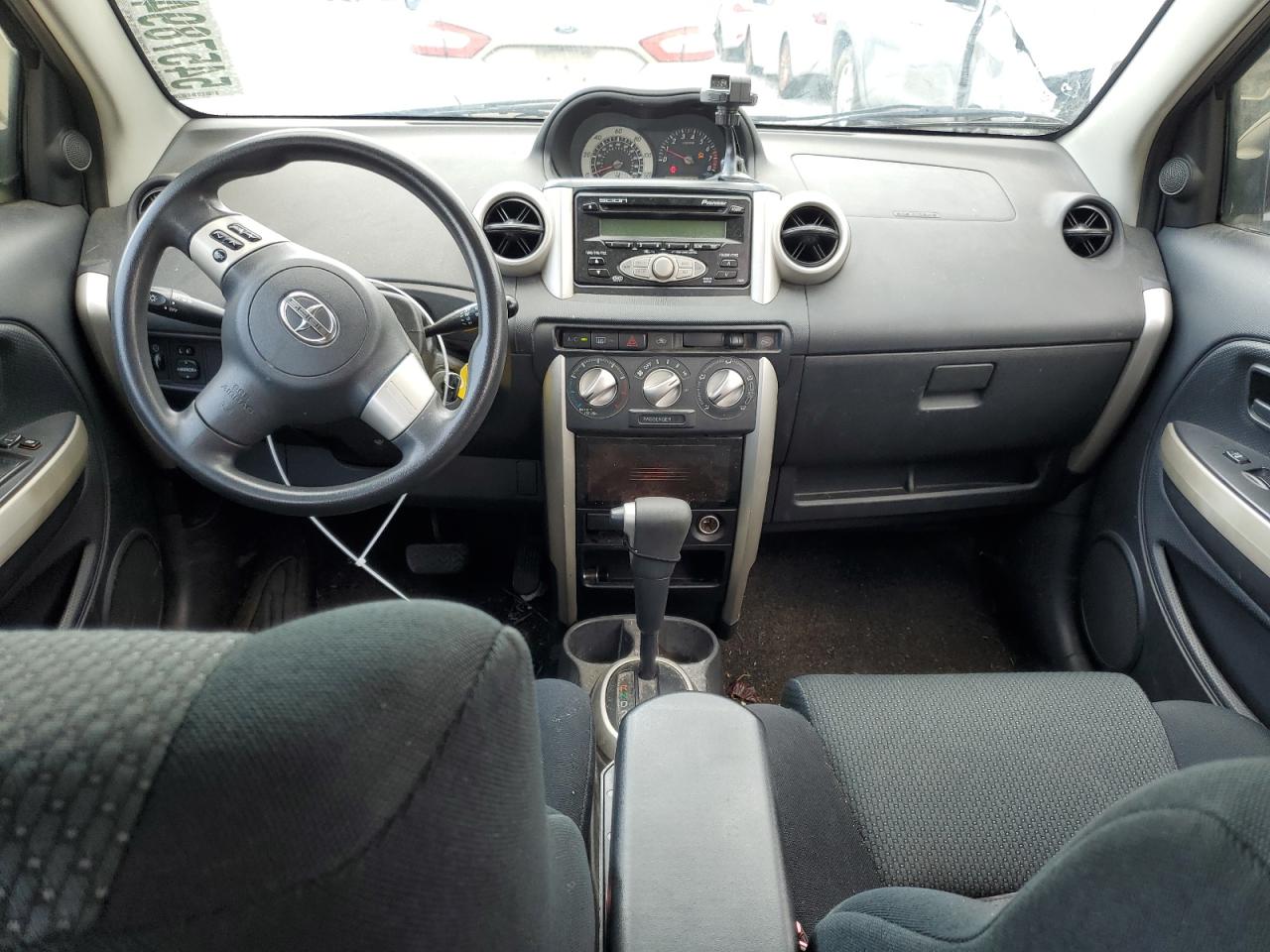 2006 TOYOTA SCION XA - JTKKT624X60135569