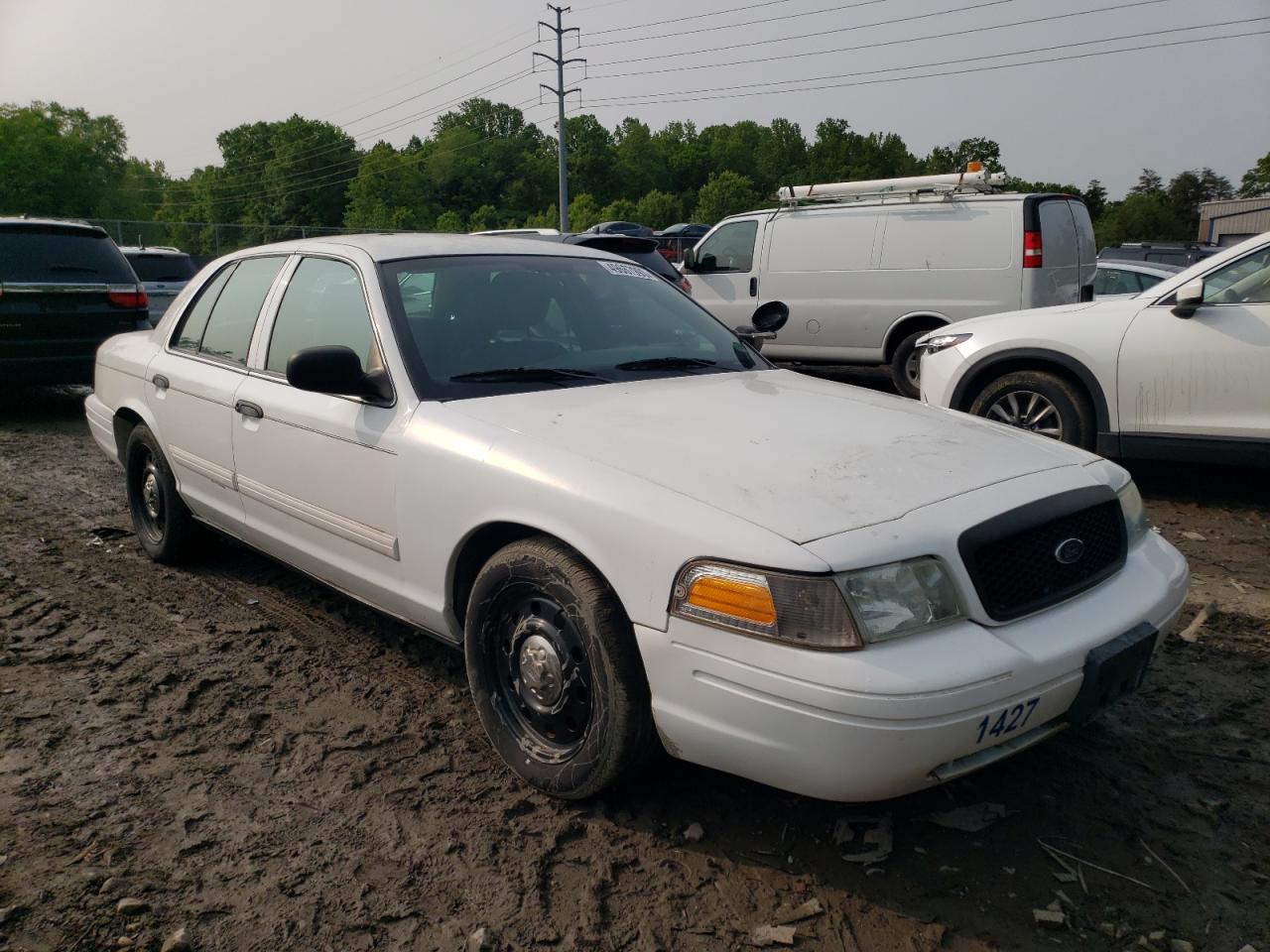 2011 FORD CROWN VICT - 2FABP7BV8BX108589