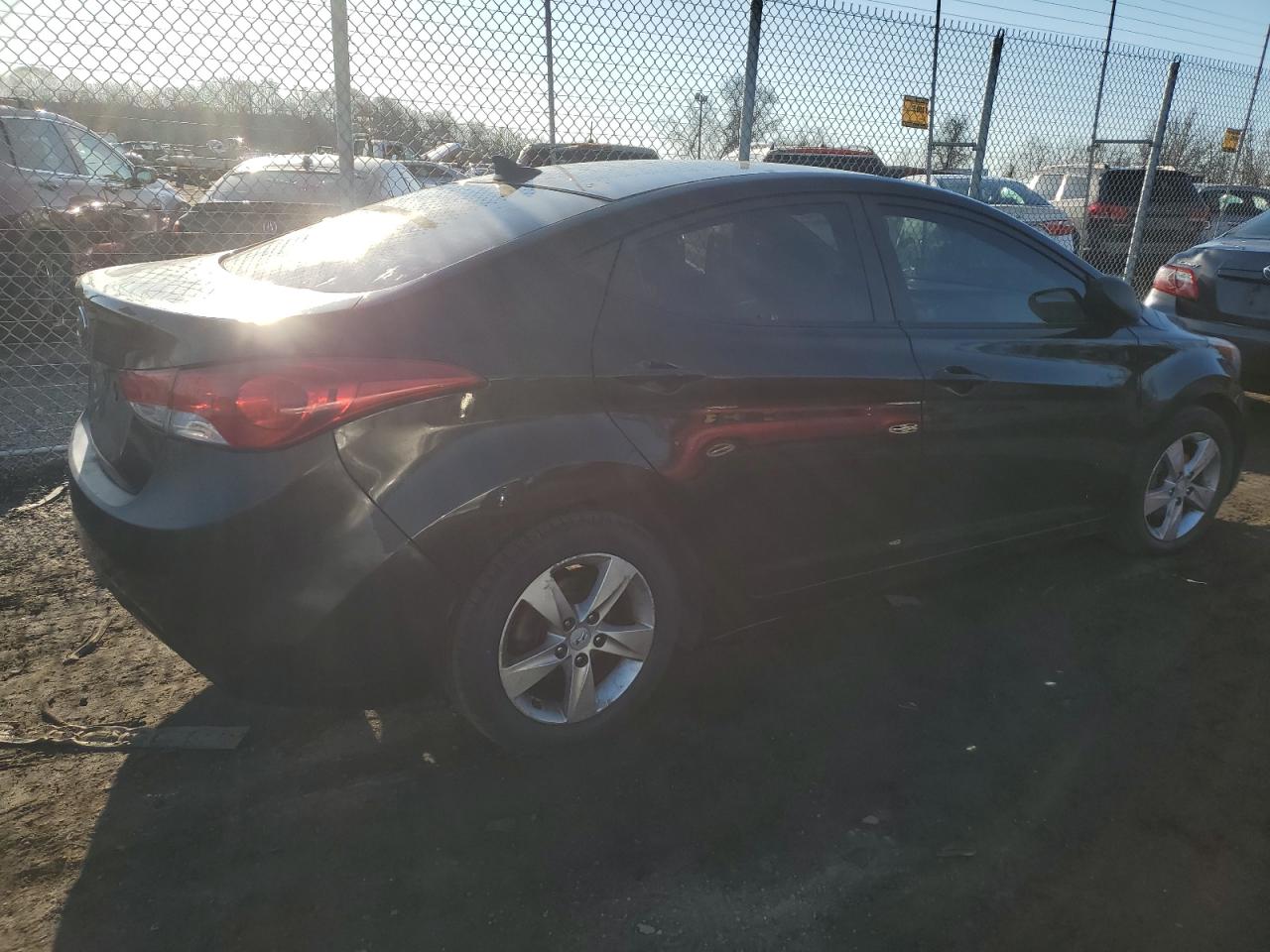 2012 HYUNDAI ELANTRA GL - 5NPDH4AE9CH100861