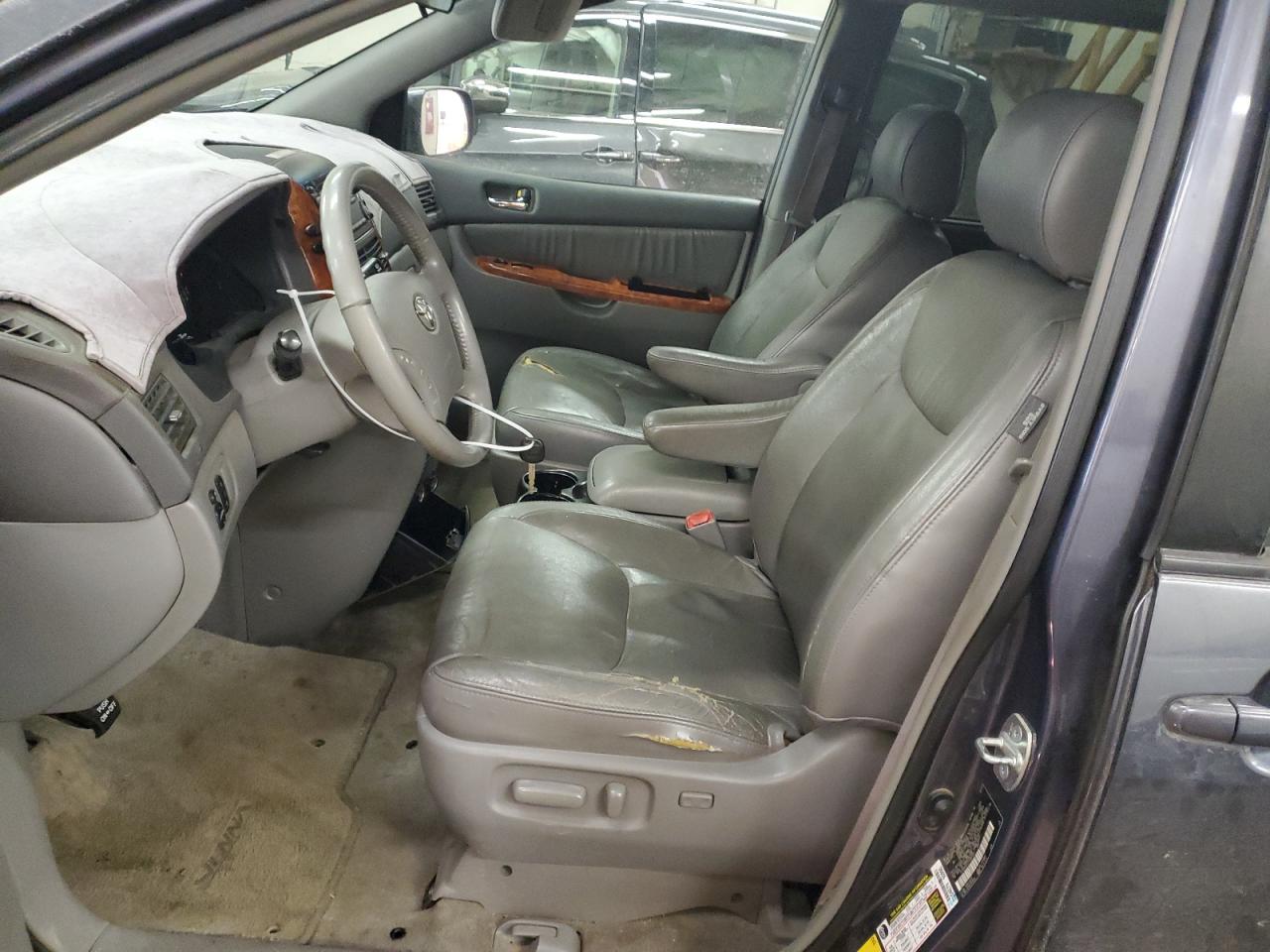 2007 TOYOTA SIENNA XLE - 5TDZK22C17S067301