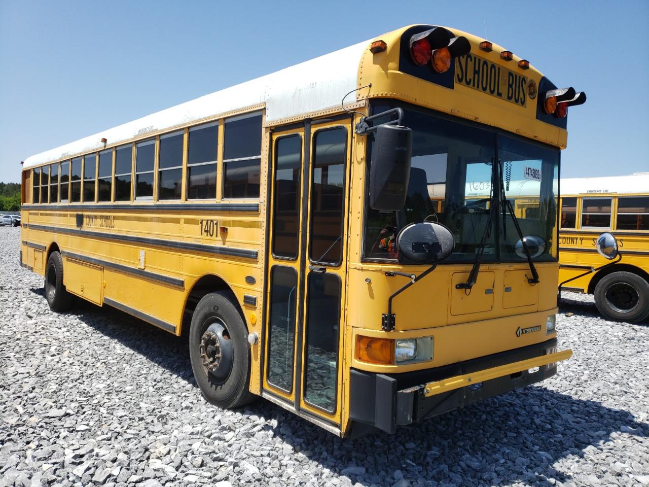 1999 INTERNATIONAL 3000 3000 - 1HVBJABN7XA021575