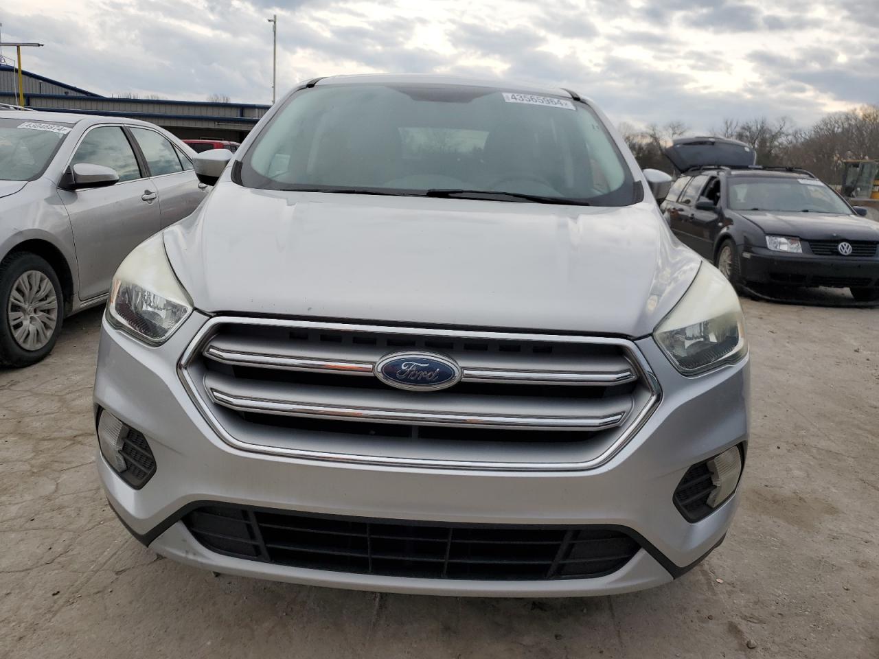 2017 FORD ESCAPE SE - 1FMCU0GD7HUA09806