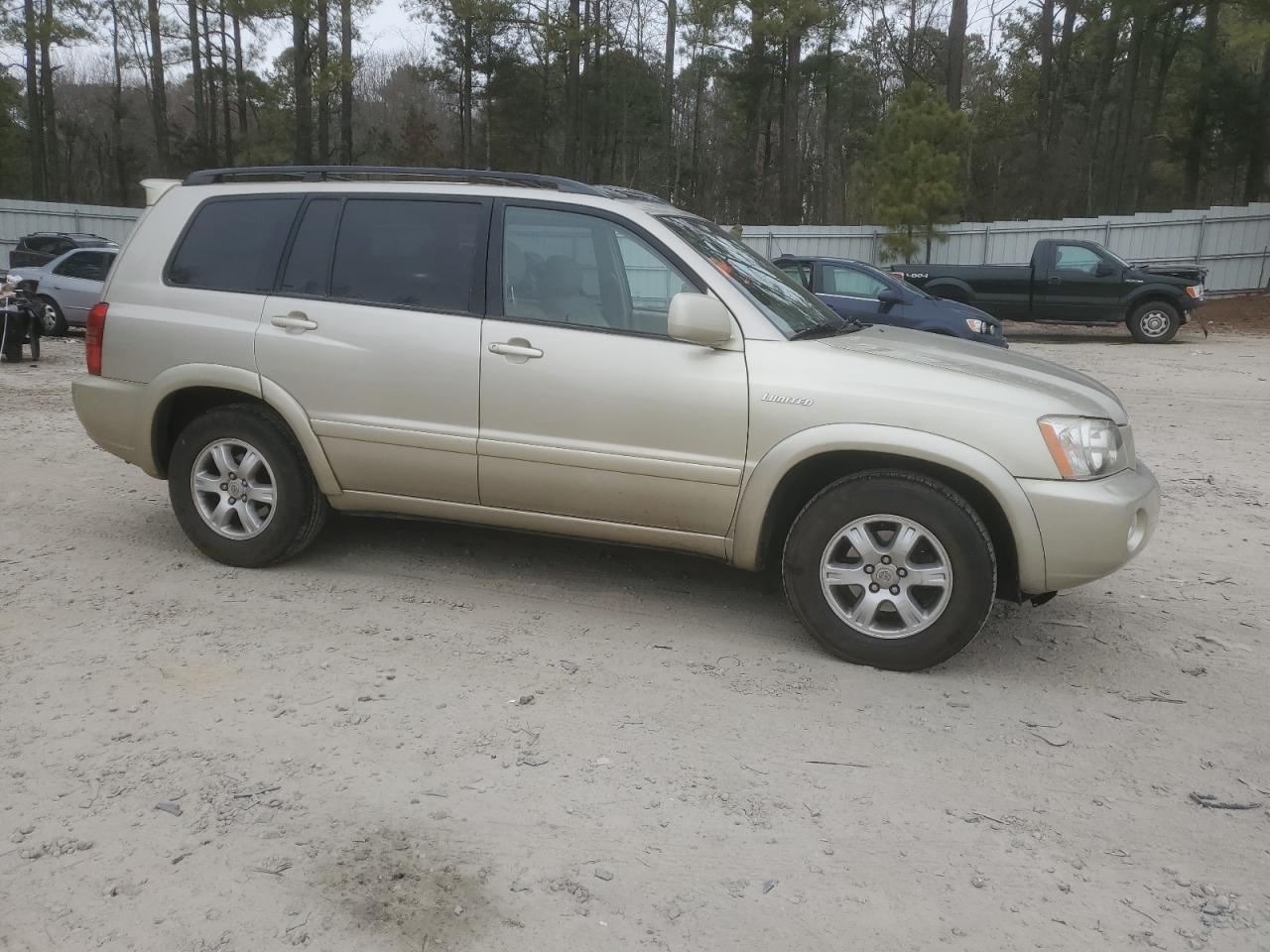 2002 TOYOTA HIGHLANDER - JTEGF21A120052106