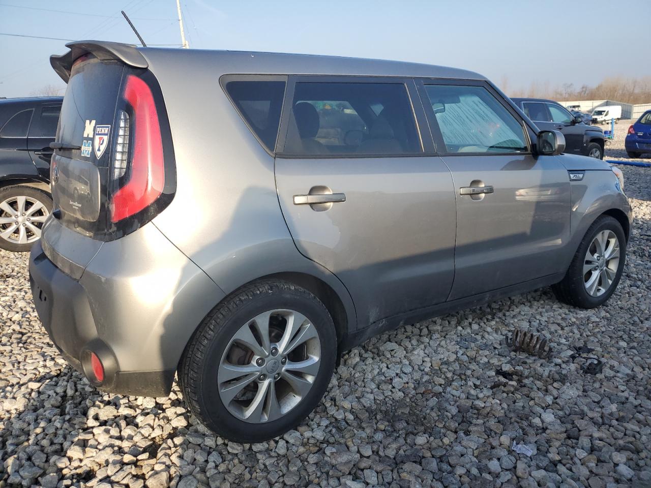 2015 KIA SOUL + - KNDJP3A52F7129501