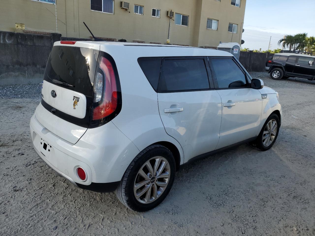 2018 KIA SOUL + - KNDJP3A55J7505780