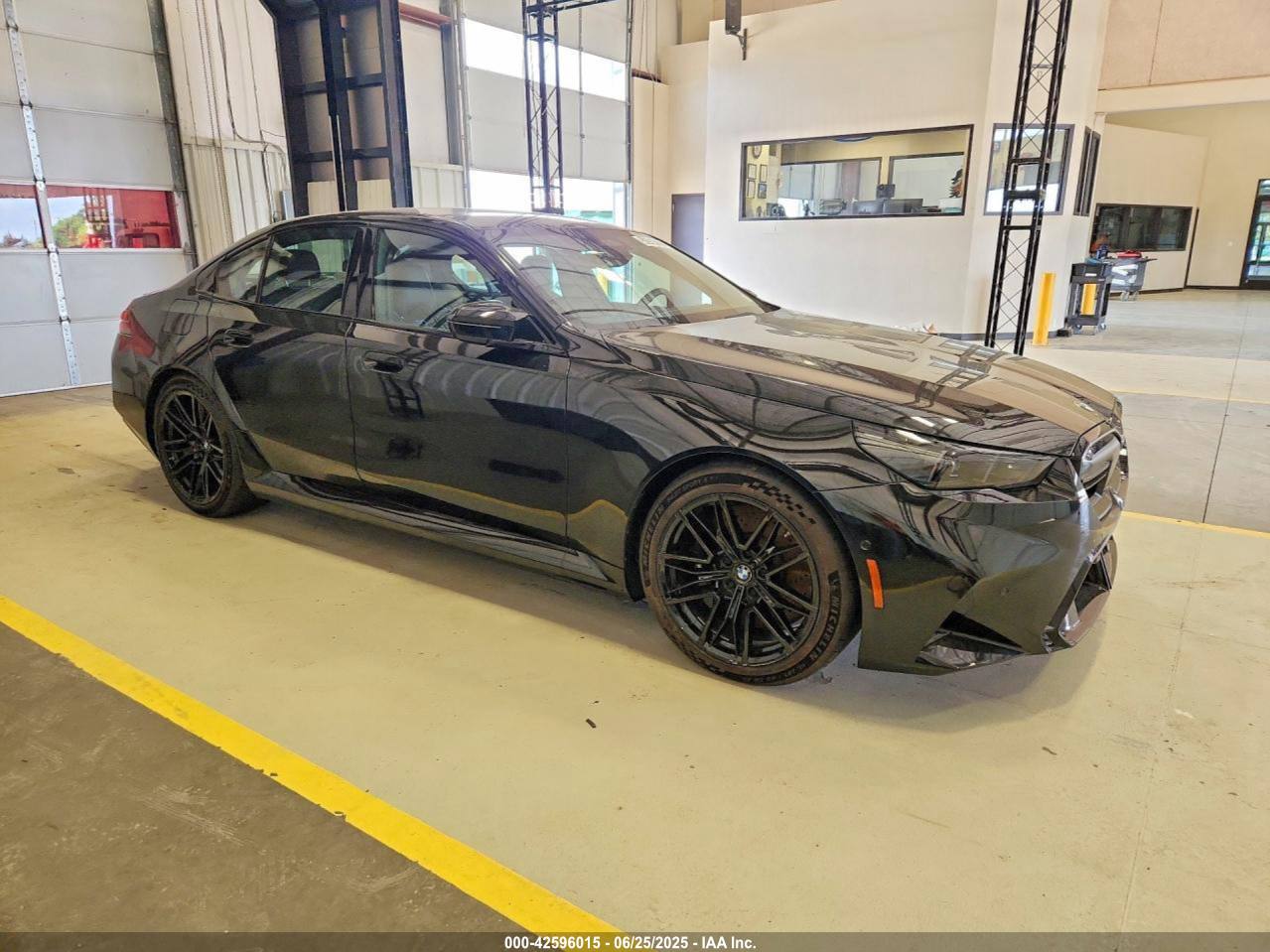 BMW M5 2025 – Low-Mileage IAAI Auction Vehicle | VIN: WBS83FK03SCU77171