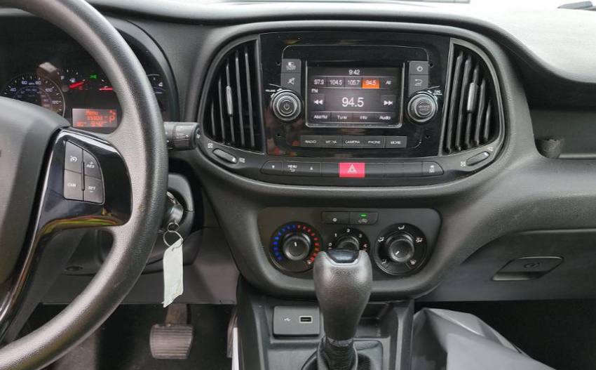 RAM ProMaster City 2021 White – 2.4L FWD Cargo Van | VIN: ZFBHRFAB3M6T49168