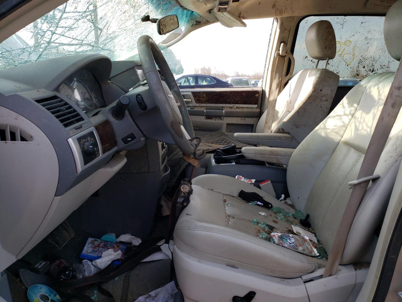 2009 CHRYSLER TOWN & COU - 2A8HR54179R654191