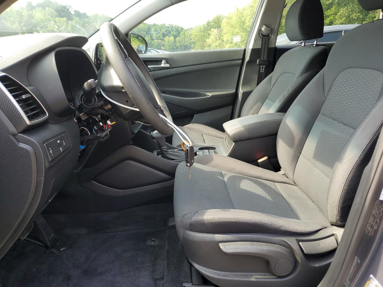 2019 HYUNDAI TUCSON SE - KM8J2CA40KU026638