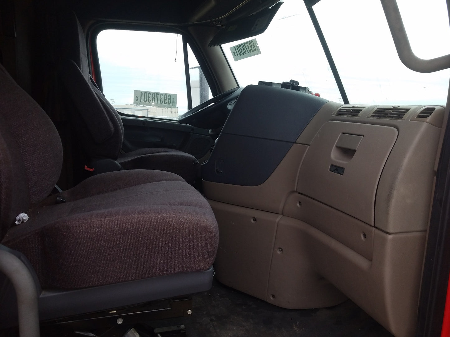 2014 FREIGHTLINER CASCADIA 1 - 1FUGGLD63ELFR7267