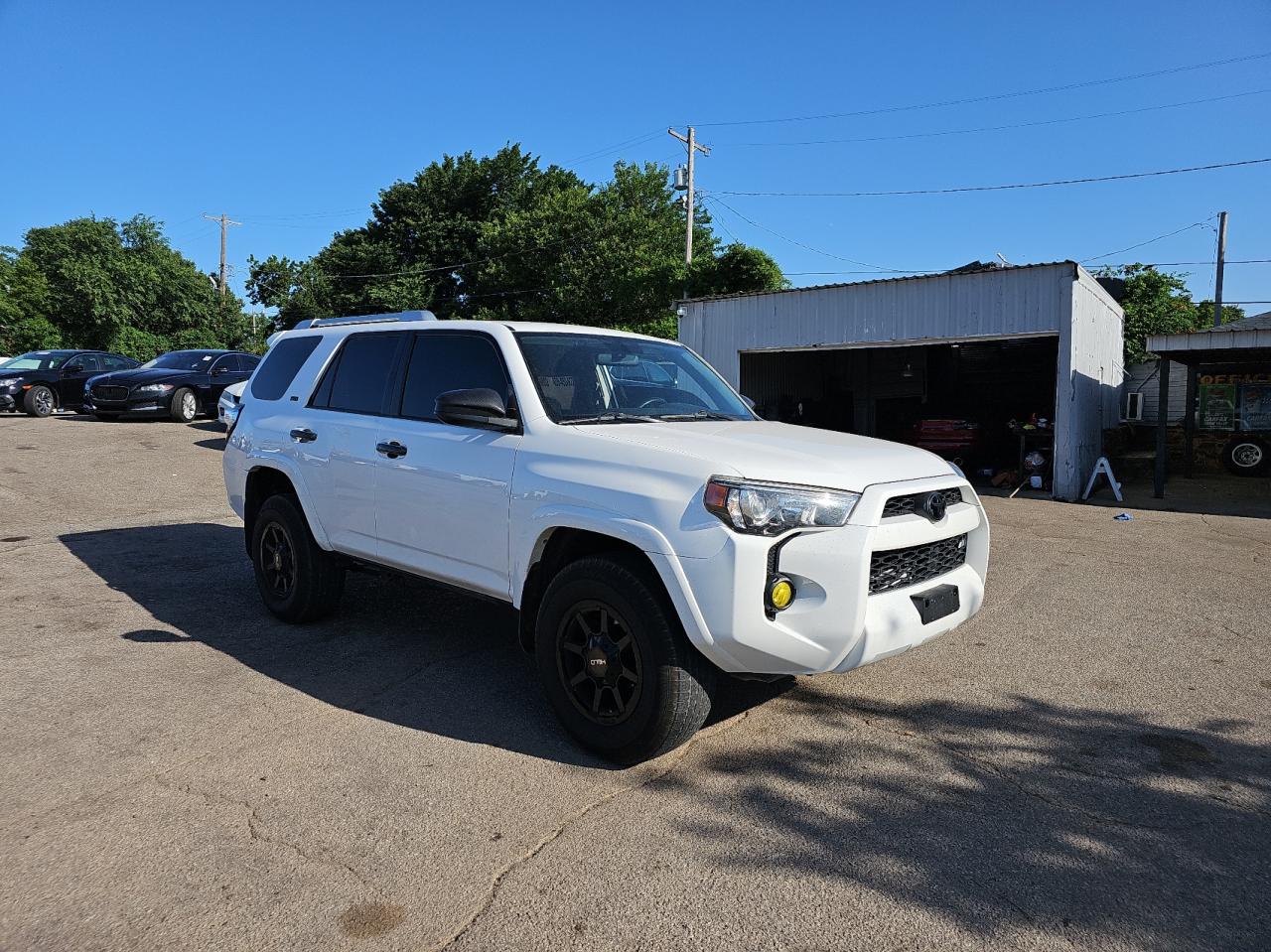 2016 TOYOTA 4RUNNER SR - JTEBU5JR3G5295238