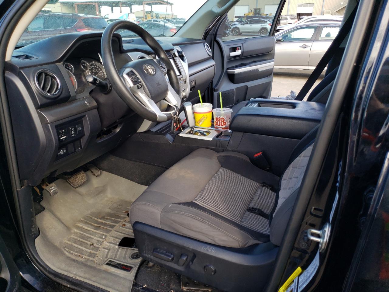 2017 TOYOTA TUNDRA DOU - 5TFRM5F10HX112051