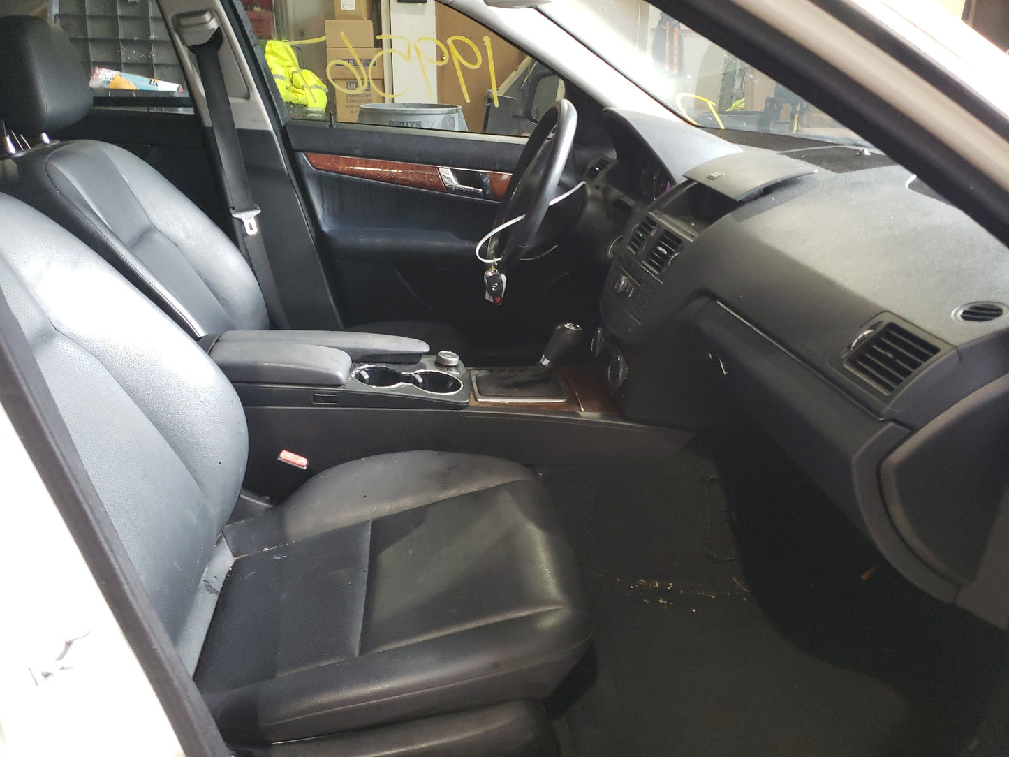 2008 MERCEDES-BENZ C 300 - WDDGF54X78F068585