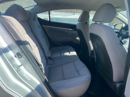 2019 HYUNDAI ELANTRA SE - KMHD74LF9KU758883