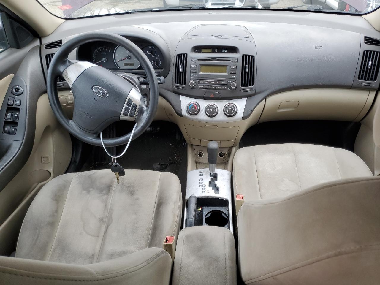 2009 HYUNDAI ELANTRA GL - KMHDU46DX9U628981