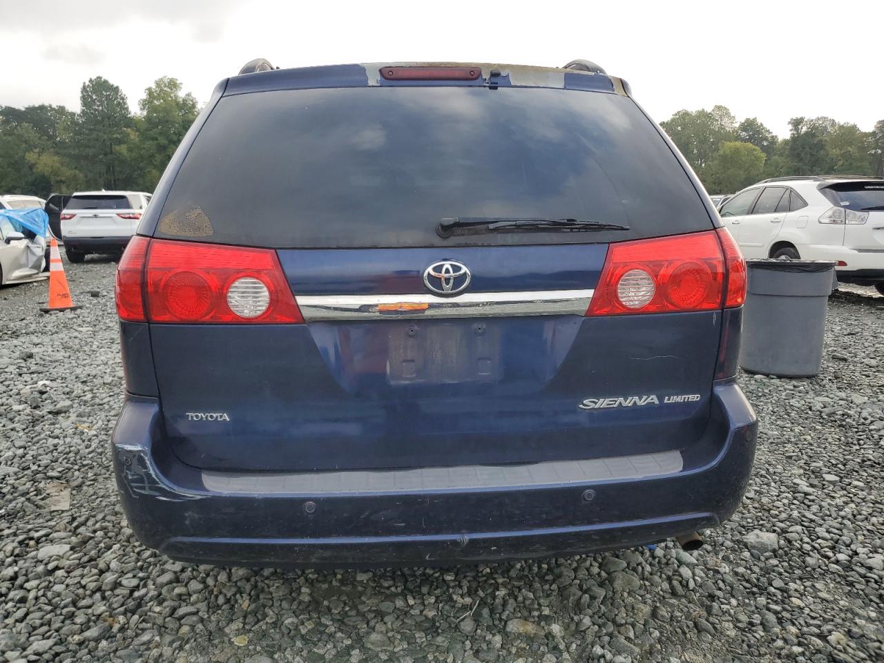 2007 TOYOTA SIENNA XLE - 5TDZK22C87S076495