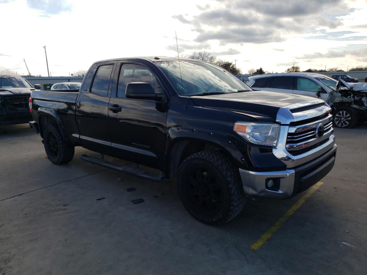 2017 TOYOTA TUNDRA DOU - 5TFRM5F10HX112051