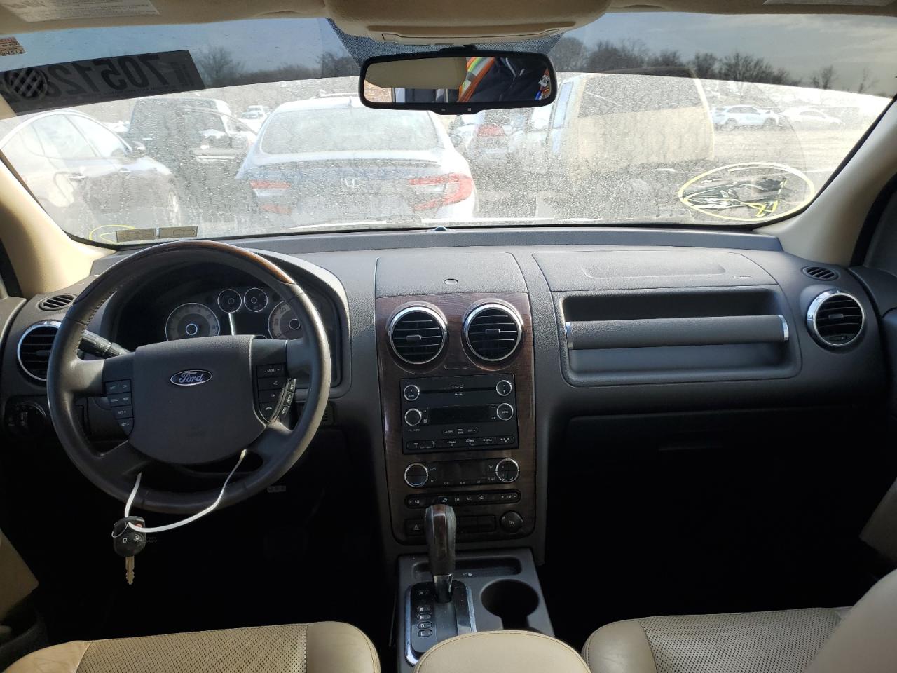 2009 FORD TAURUS X L - 1FMDK06WX9GA01485