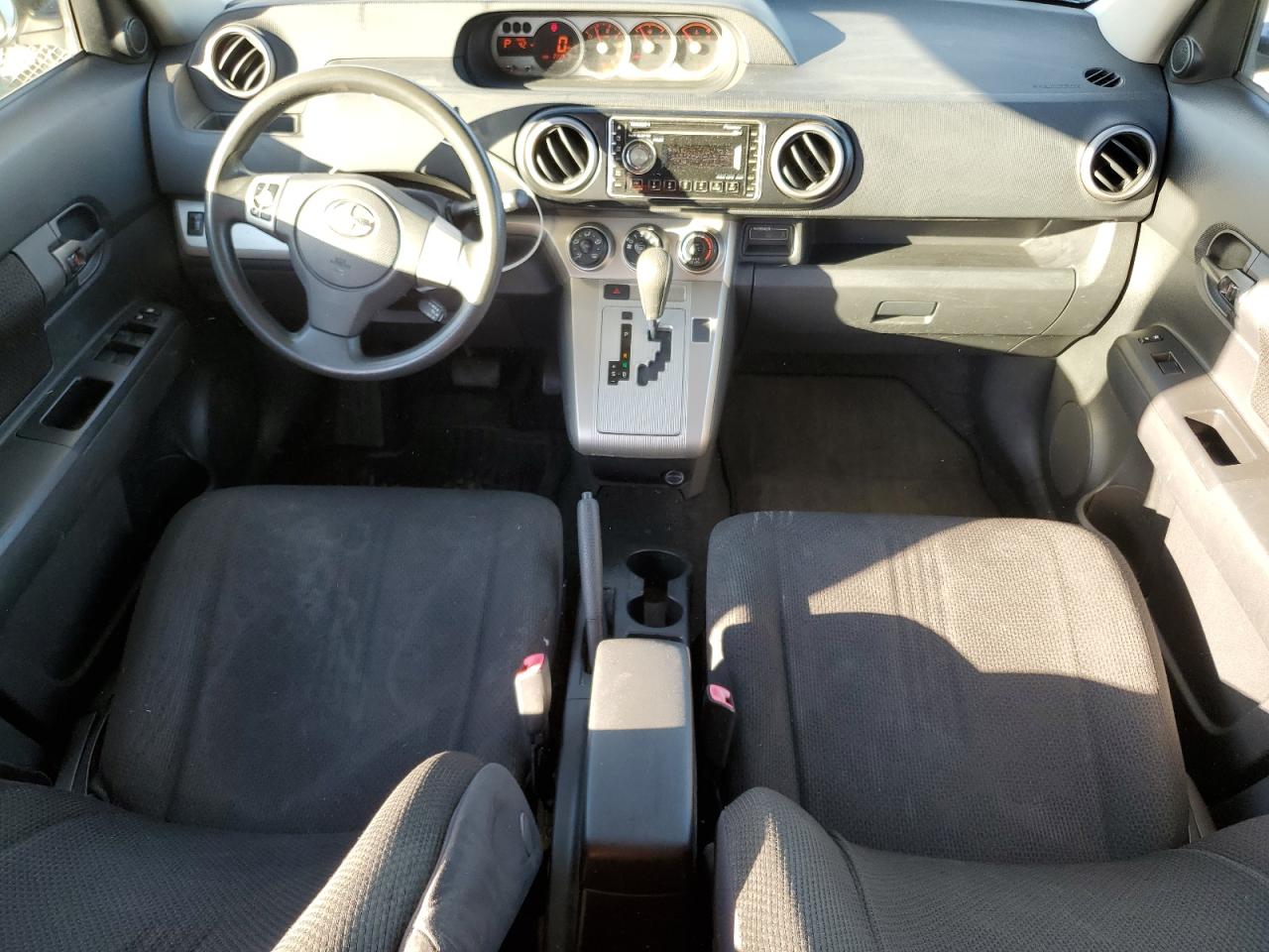 2008 TOYOTA SCION XB - JTLKE50E581015705