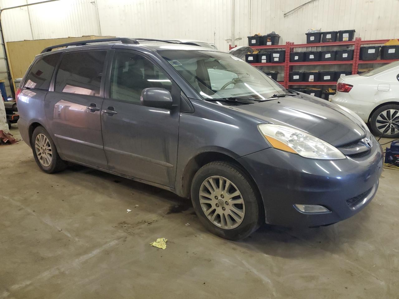 2007 TOYOTA SIENNA XLE - 5TDZK22C17S067301