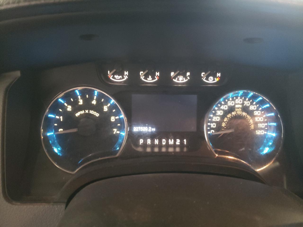 2011 FORD F150 SUPER - 1FTFW1CFXBFA32260