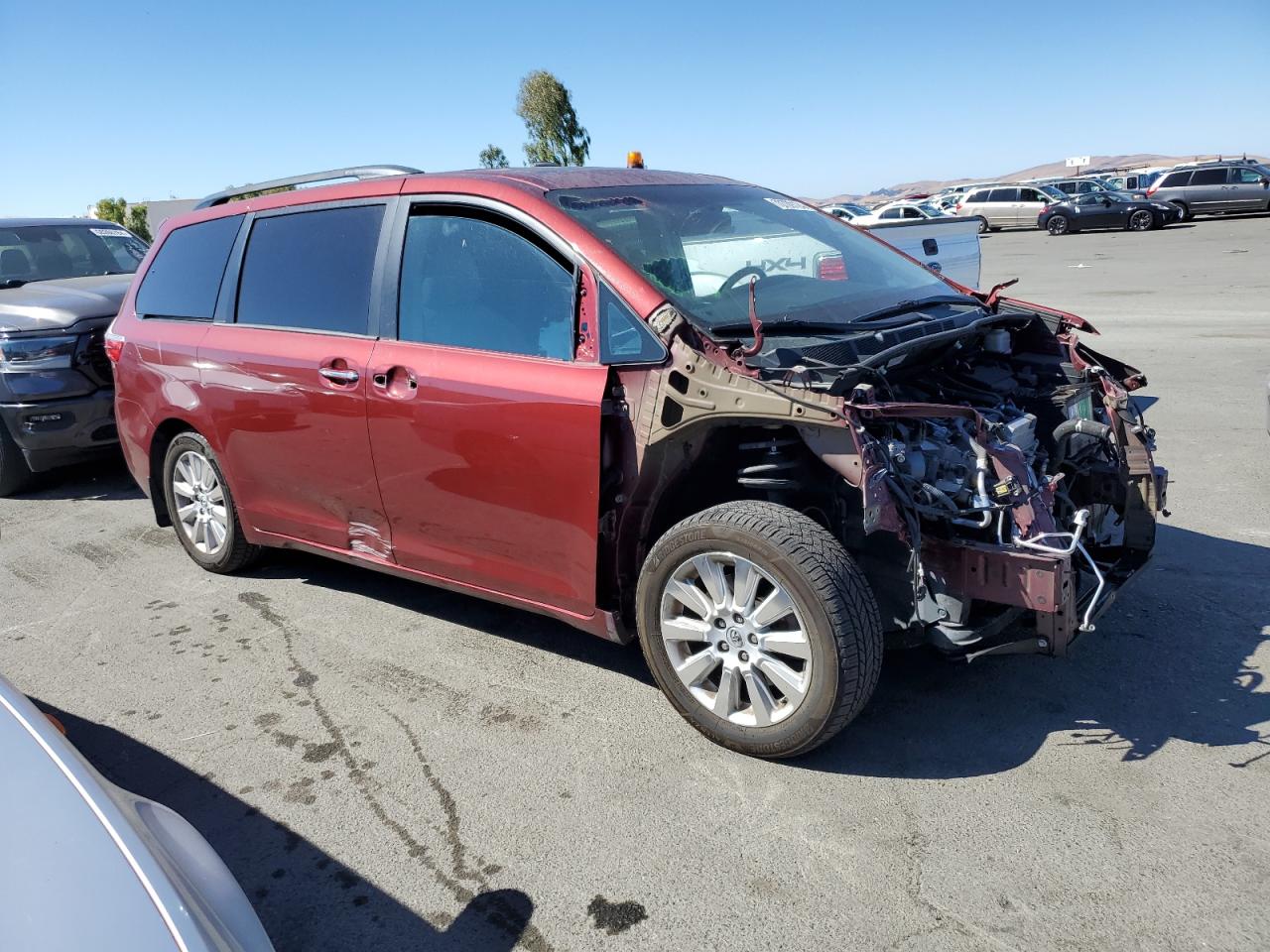 2015 TOYOTA SIENNA XLE - 5TDYK3DCXFS596260