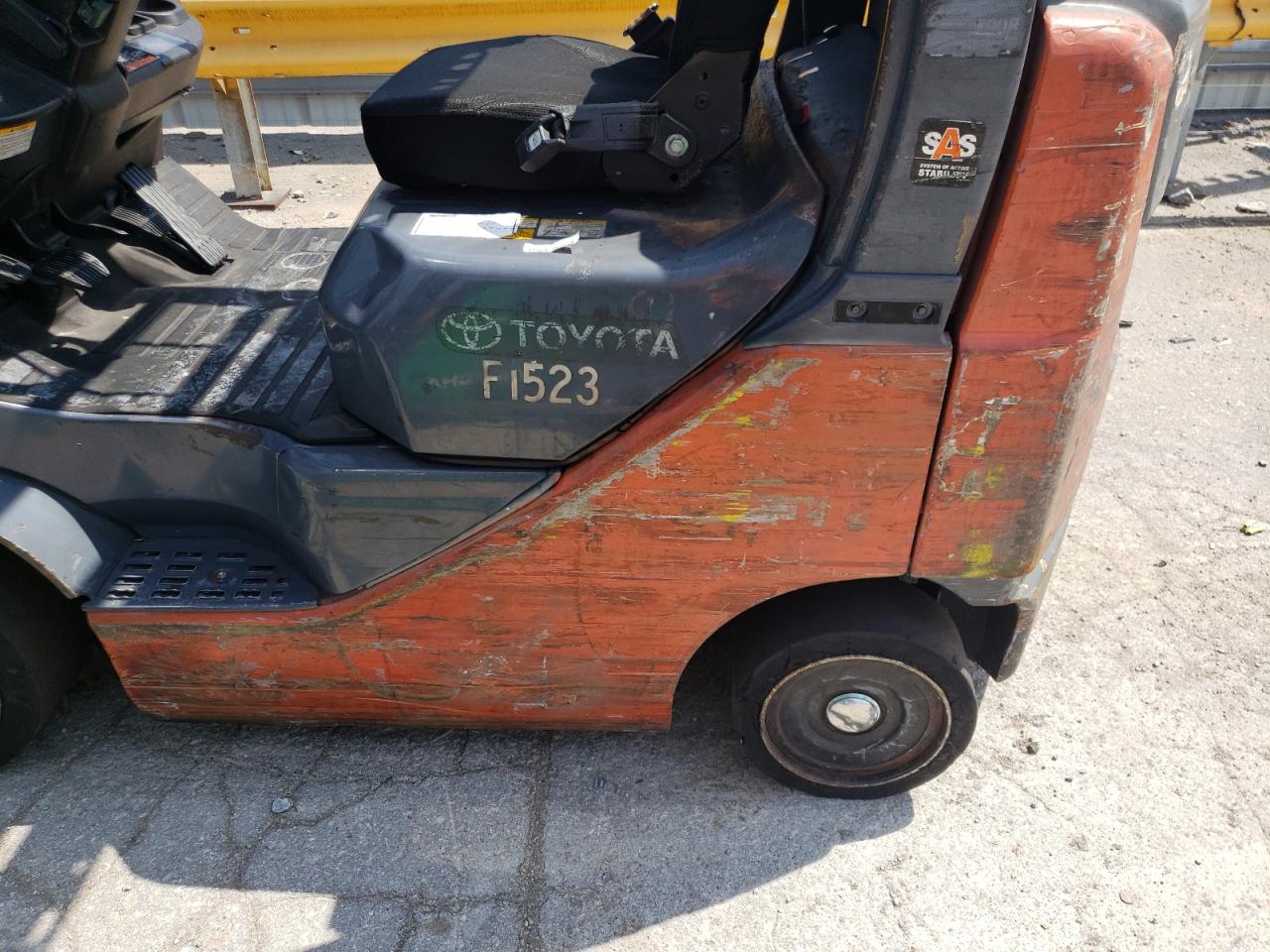 2014 TOYOTA FORKLIFT - 52699