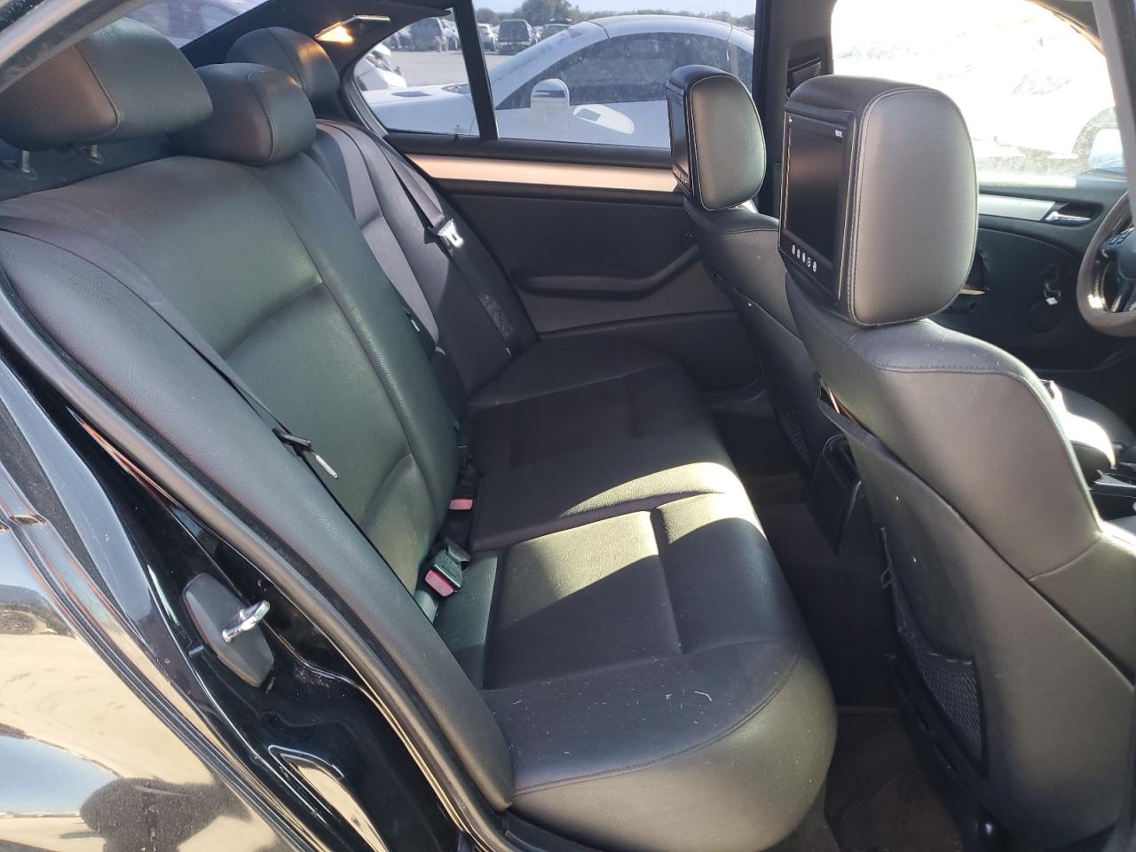 2003 BMW 325 I - WBAET37483NJ35528